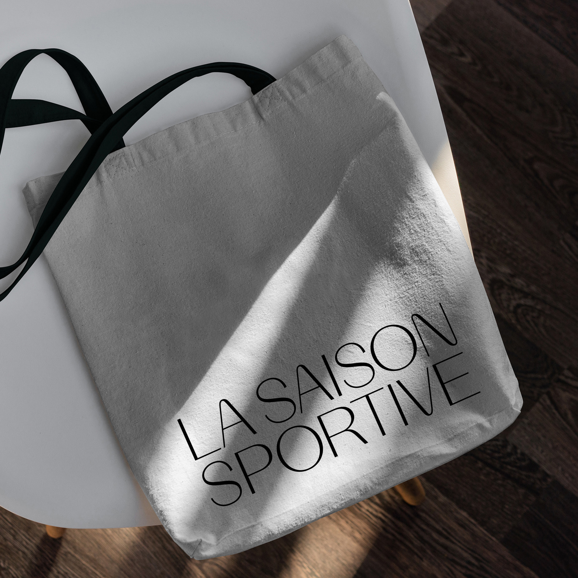 La Saison Sportive Tote